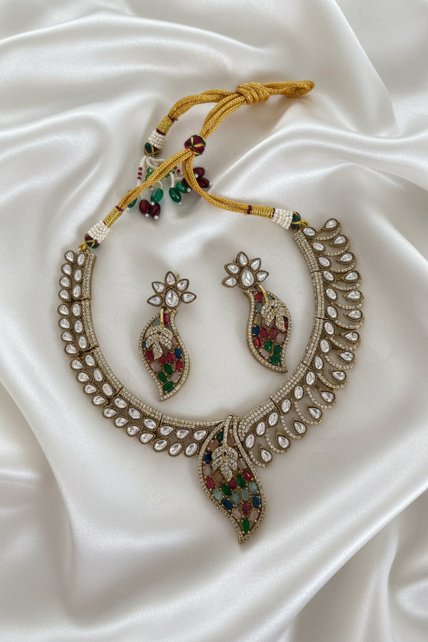 Antique Gold Leaf Motif Kundan Necklace & Earrings Set
