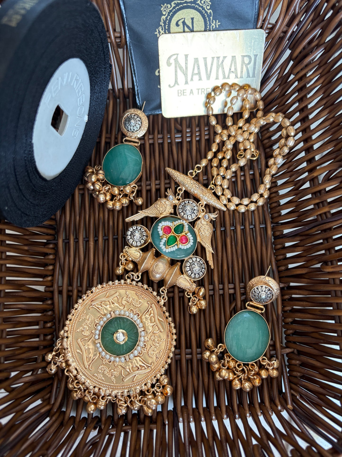 Green Kundan Golden Brass Necklace