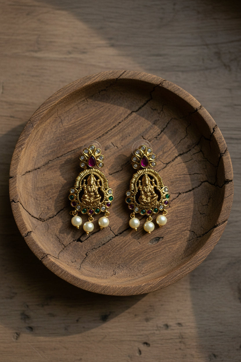 Small Lakshmi Choker with Chain & Earrings